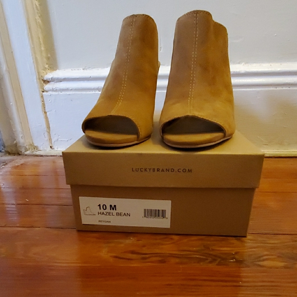 Lucky Brand Hazel Bean Sandals